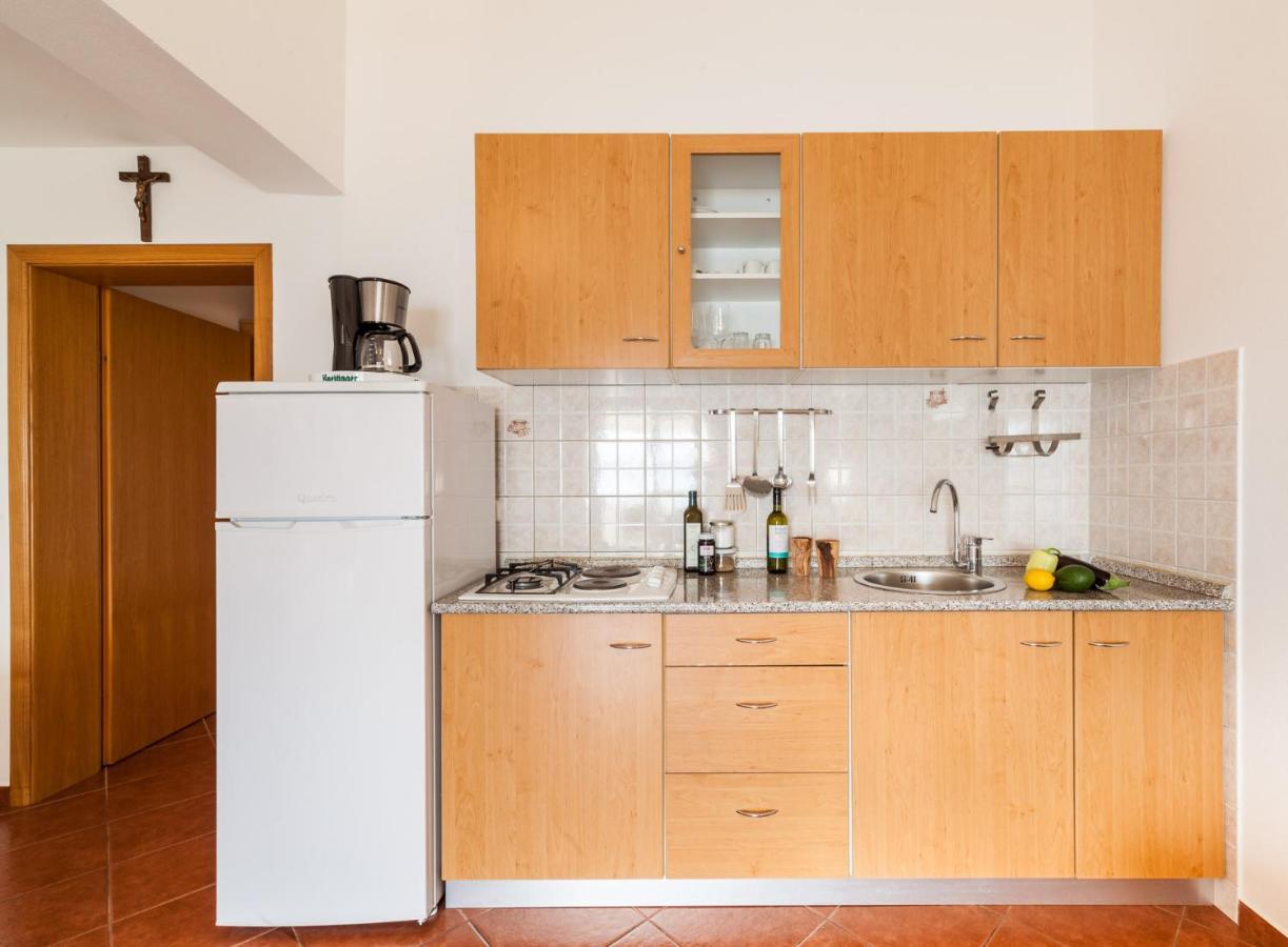 Ferienhaus Rajka Kustići エクステリア 写真